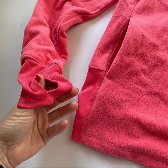 FootJoy Women’s Fleece half zip mid layer pullover with thumb holes - Picture 5 of 13